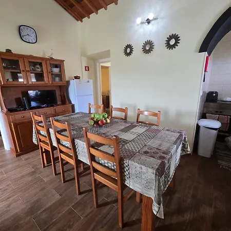 Casa Eira Alta Santa Barbara (Santa Maria)